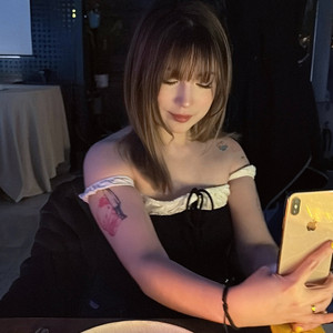 肥婆自慰免费观看
